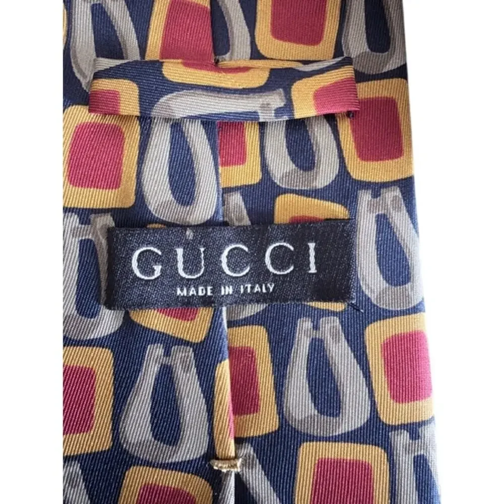 Gucci 100% Silk Geometric Pattern Tie Made in Italy - Picture 6 of 7